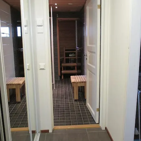 Polar Star Apartment *